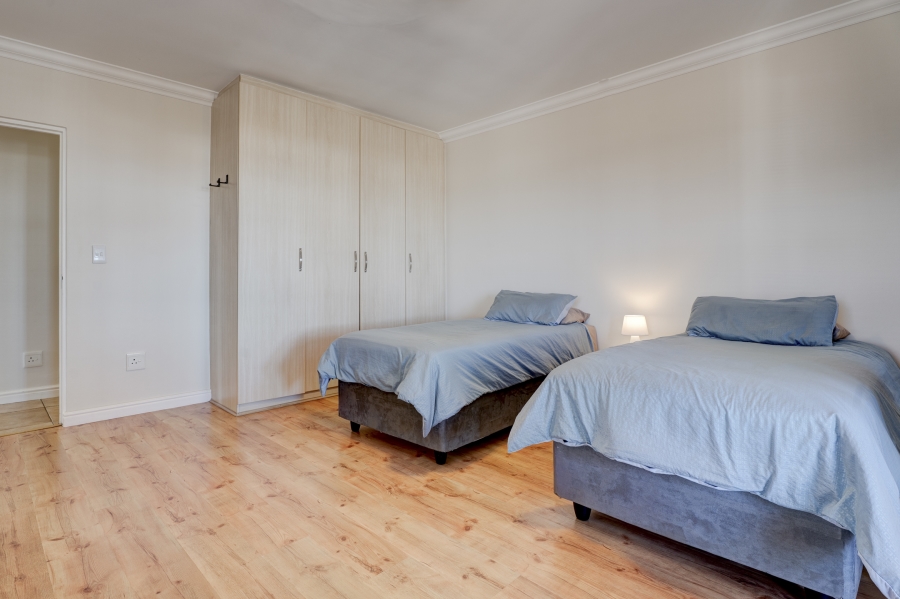 4 Bedroom Property for Sale in Myburgh Park Western Cape